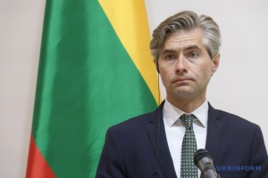 Глава МЗС Литви закликав швидше ухвалити 18-й пакет санкцій проти Росії