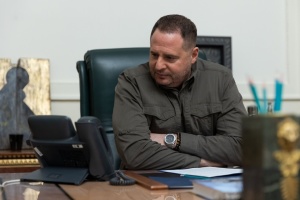 Помічники і радники Єрмака звільнені, а Лещенко, Подоляк та Бевз переведені на інші посади - ОП