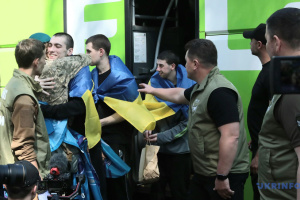SBU releases exclusive footage of prisoner exchange