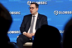 Глава МЗС Чехії назвав війну в Україні випробуванням європейської рішучості та відповідальності