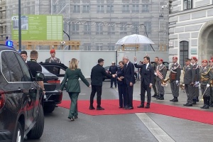Selenskyj trifft in Wien Bundespräsident Van der Bellen
