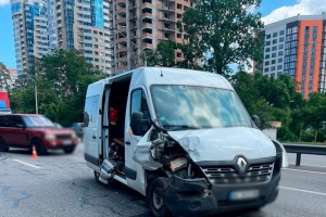 У Святошинському районі Києва сталася ДТП, постраждали четверо дітей