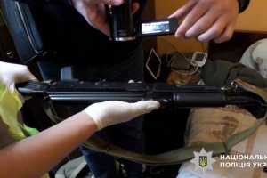 Понад 940 обшуків із вилучення зброї: у поліції розповіли про результати спецоперації