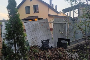На Київщині пошкодження внаслідок атаки РФ зафіксовані у чотирьох районах, є поранена
