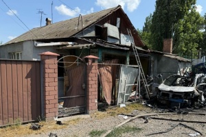 У Нікополі внаслідок російських атак загинув чоловік, ще двоє - постраждали