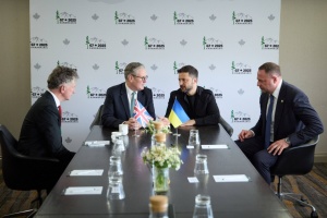 Зеленський і Стармер обговорили кроки для досягнення справедливого миру