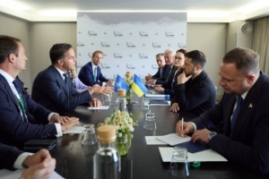 Selenskyj spricht mit Rutte über Bedarf der Ukraine an Luftabwehrausrüstung