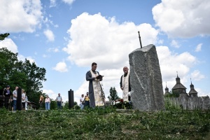 На Хортиці відкрили памʼятний знак на честь «кіборга», науковця В’ячеслава Зайцева