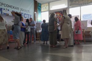 Окупанти влаштували у Генічеську виставку на честь дня «імперського» Херсона - Центр нацспротиву
