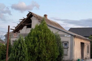 Damage reported as Russians attack Nikopol district 