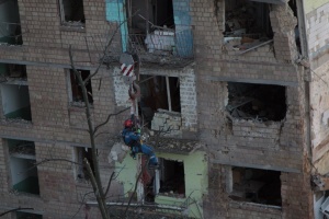 Кількість загиблих унаслідок комбінованої атаки РФ по Києву зросла до семи