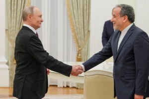 Глава МЗС Ірану зустрівся із Путіним у Москві