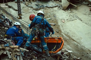 У Києві після нічної атаки з-під завалів деблокували тіло восьмої жертви, поранених - 34 