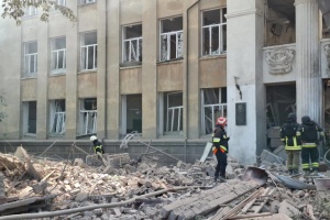 Ракетний удар по школі на Одещині: двоє загиблих, щонайменше 12 поранених