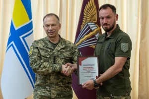 Сирський обговорив з військовими масштабування досвіду Першого окремого медичного батальйону