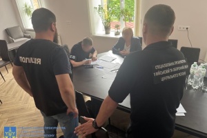 Безпідставно застосувала нульову ставку ПДВ: головбух оборонного товариства отримала підозру