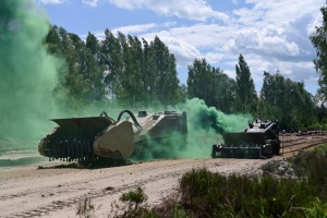 Legend and Zmiy: Ukraine field-testing mine clearance equipment