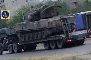 Significant movement of enemy armor and troops observed in Mariupol 