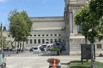 Ukrainian delegation arrives for talks at Çiragan Palace in Istanbul