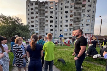 Russians hit residential building in Lutsk, injuring five people