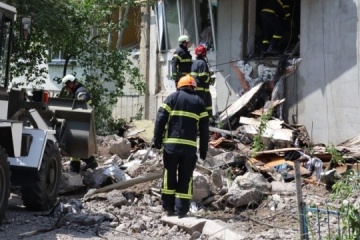 À Loutsk, le corps d'un homme a été retiré des décombres d'un immeuble de neuf étages. Le bilan des victimes s'élève à 27