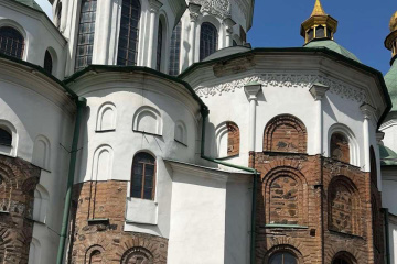 Une attaque russe endommage la cathédrale Sainte-Sophie de Kyiv