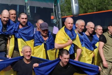 Intercambio de prisioneros con Rusia: Ucrania trae de vuelta a soldados heridos