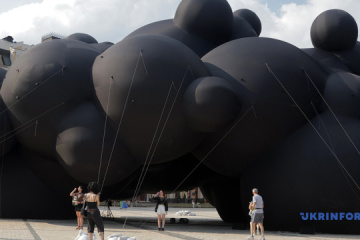 Une installation qui sera présentée par l'Ukraine au festival Burning Man est exposée à Kyiv