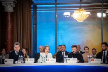 「私たちはウクライナが力ある立場で和平交渉ができるように支援しなければならない」＝ダン・ルーマニア新大統領