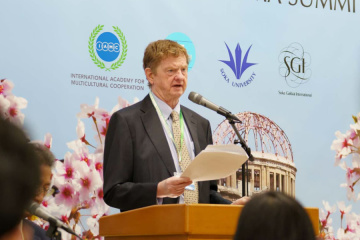 Dr. John J. Kirton, Director of the G7 Research Group at the University of Toronto

