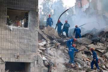15. Todesopfer in Kyjiw geborgen