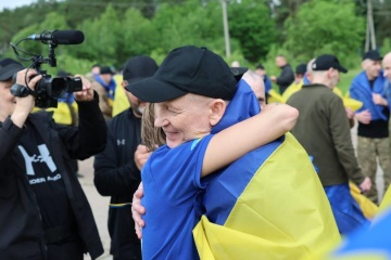 Zelensky : Un autre groupe de soldats est revenu de captivité russe