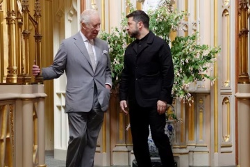 Zelensky meets with King Charles