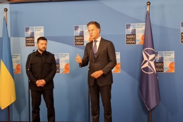 Selenskyj zum NATO-Gipfel eingetroffen