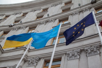 Crimean Tatar flag raised outside MFA Ukraine HQ in Kyiv
