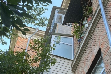 Feind greift Landkreis Nikopol mit Drohnen an, vier Menschen verletzt