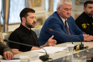 Selenskyj fordert Deutschland auf, Ungarn bei Verabschiedung des 18. EU-Sanktionspakets zu beeinflussen