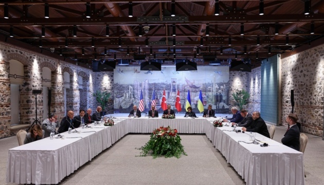 Ukraine – Russie : une rencontre décisive prévue à Istanbul ce lundi