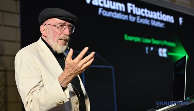 Nobel laureate Kip Thorne speaks at science and technology festival in Lviv