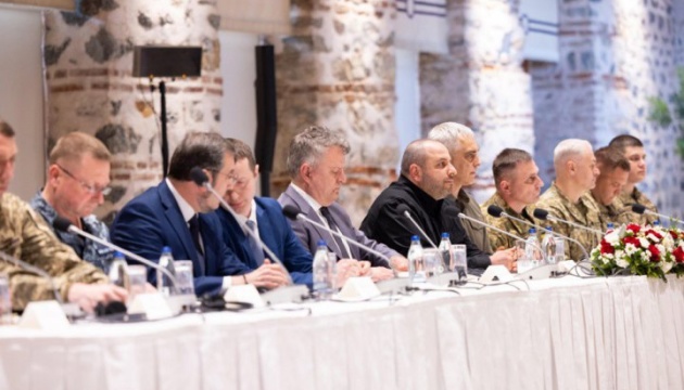 Delegacja ukraińska przybywa do Stambułu na rozmowy z Rosją
Delegacja ukraińska przybywa do Stambułu na rozmowy z Rosją