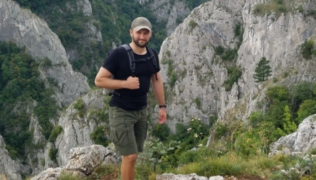 Пам'яті добровольця, бійця тероборони Романа Ткаченка