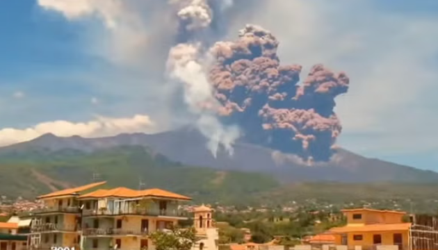 На Сицилії сталося виверження вулкана Етна