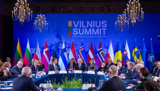 Volodymyr Zelensky prévoit d’aborder les garanties de sécurité à huis clos à Vilnius