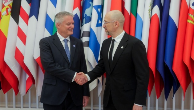 Шмигаль у Парижі зустрівся з генсеком ОЕСР - говорили про інвестиції у відбудову