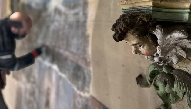 У храмі на Тернопільщині знайшли унікальні розписи початку ХХ століття