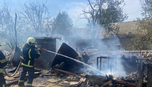 Guerre en Ukraine : Deux morts et trois blessés après une frappe russe sur un village dans la région de Kharkiv 