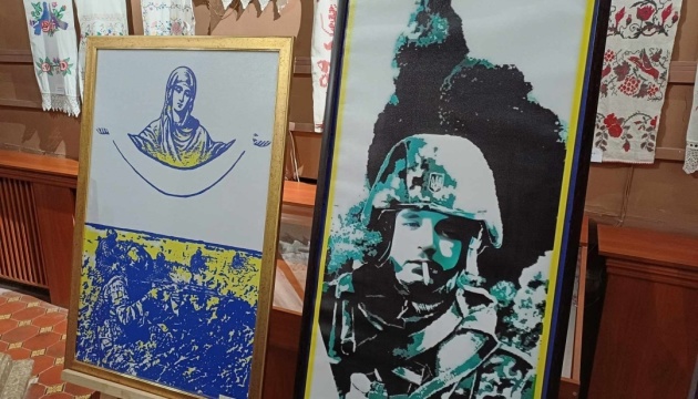 У Франківську представили пропозиції для муралів «Стіни пам’яті та слід війни»