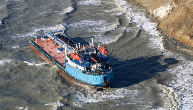 Забруднення моря мазутом зі збитками на 20 мільярдів: капітану російського танкера оголосили підозру