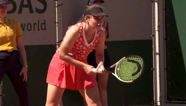 Снігур перемогла Стародубцеву на змананнях WTA в Англії