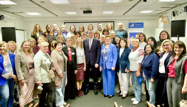 Міністр національної єдності зустрівся з українцями у Брюсселі